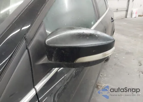 2014 Ford Focus Titanium z USA, uszkodzony, nr VIN 1FADP3J29EL315924